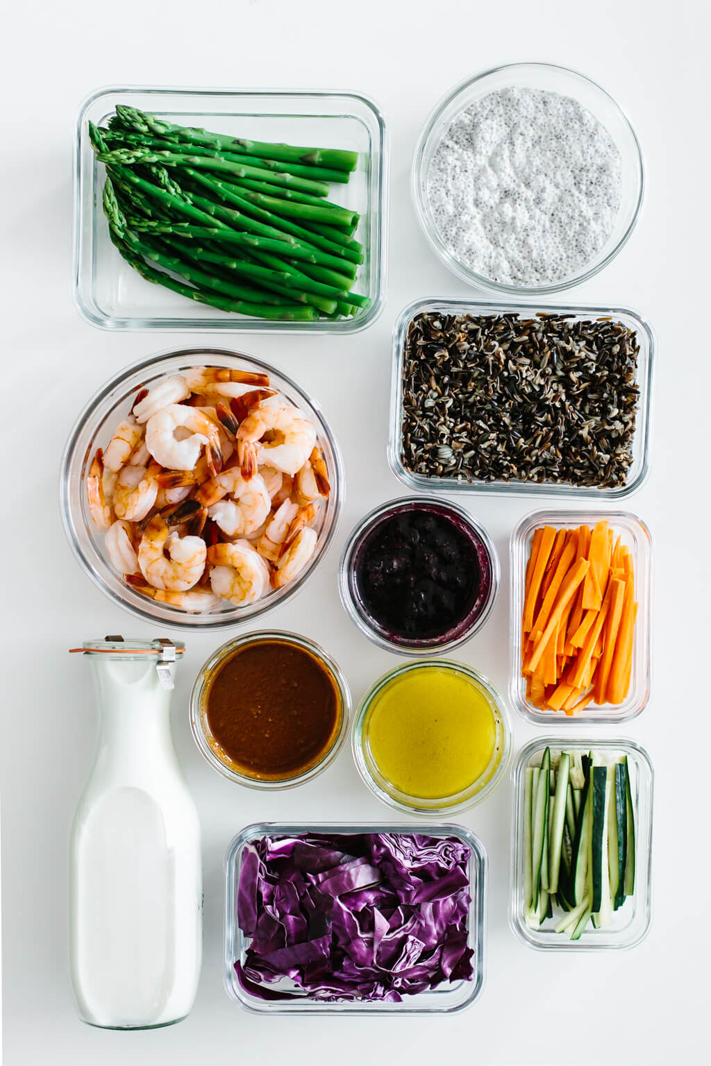 Take advantage of fresh, seasonal produce in this healthy meal prep for spring guide. With 11 ingredients meal prepped you can make a variety of healthy recipes.